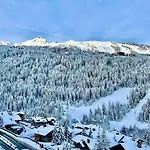 L'ourse Bleue - Penthouse Intimiste Avec Sauna Au Coeur De Moriond Mae-5814 Appartement