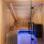L'ourse Bleue - Penthouse Intimiste Avec Sauna Au Coeur De Moriond Mae-5814 * Courchevel